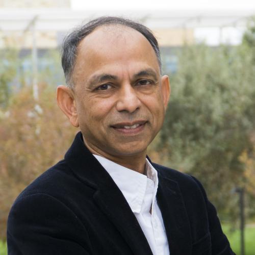 Headshot Hemant Bhargava