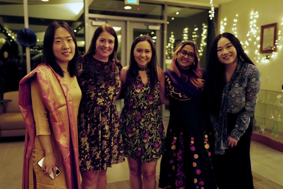 Mandy Leiter_MBA cohort celebrates Diwali