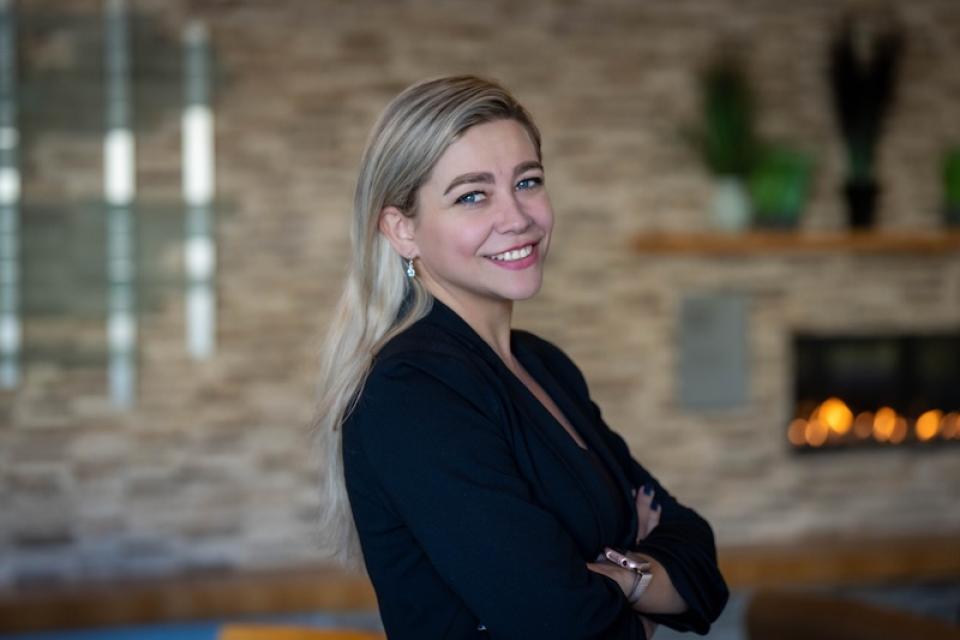 Assistant Professor Bita Hijhashemi of UC Davis GSM