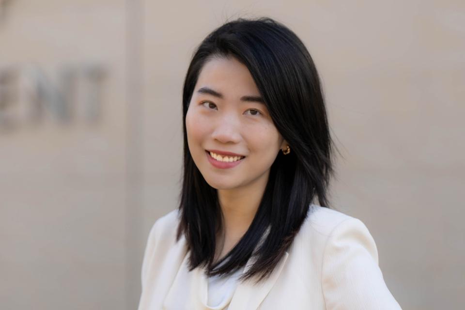 Helen Shuxuan Zeng